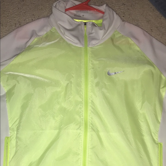 Nike jacket - Picture 1 of 5